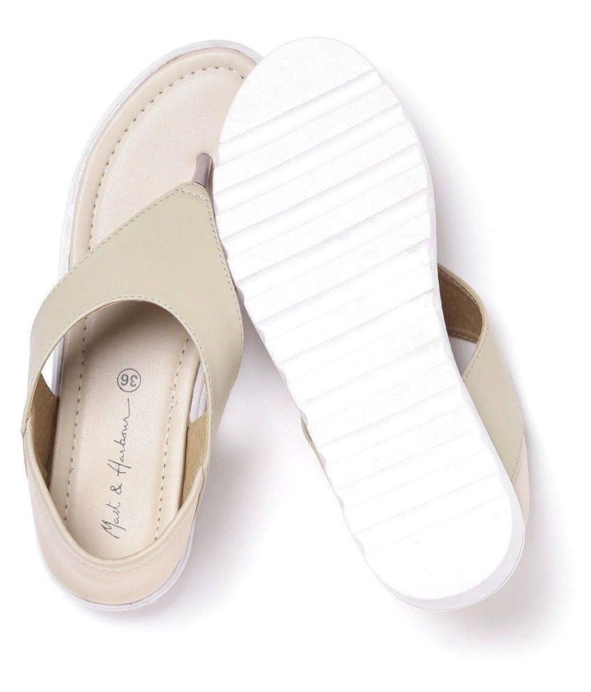 mast and harbour chappal