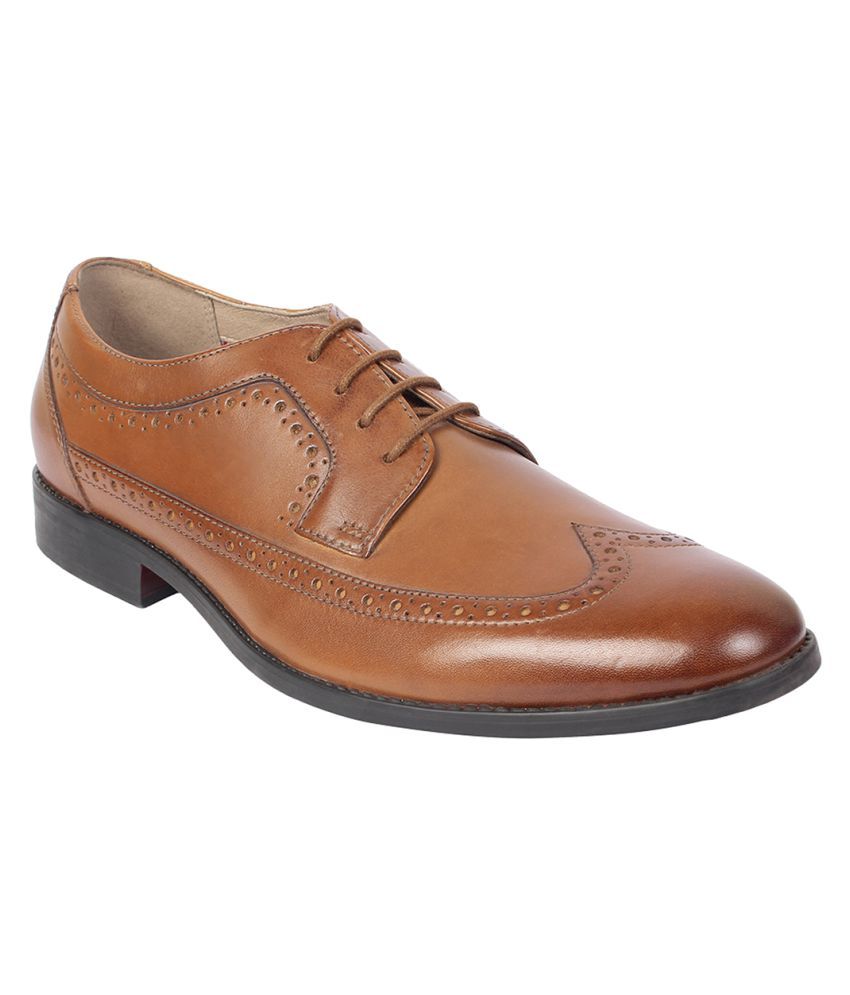 clarks brown oxford
