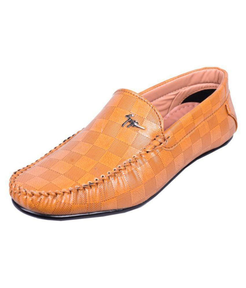 bucik beige loafers