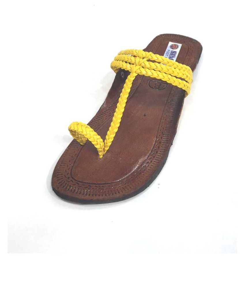 gold kolhapuri chappal