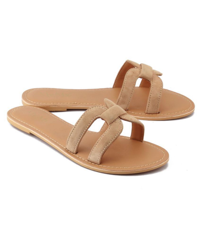 comfortable beige flats