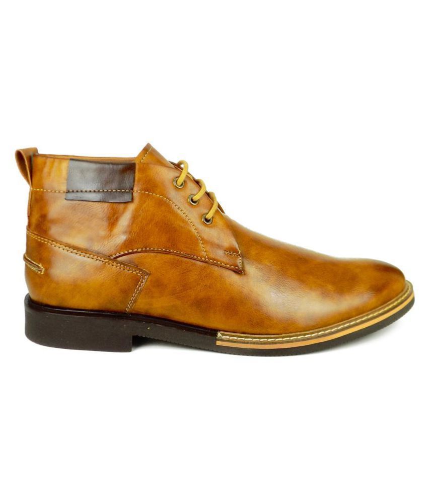 tan chukka