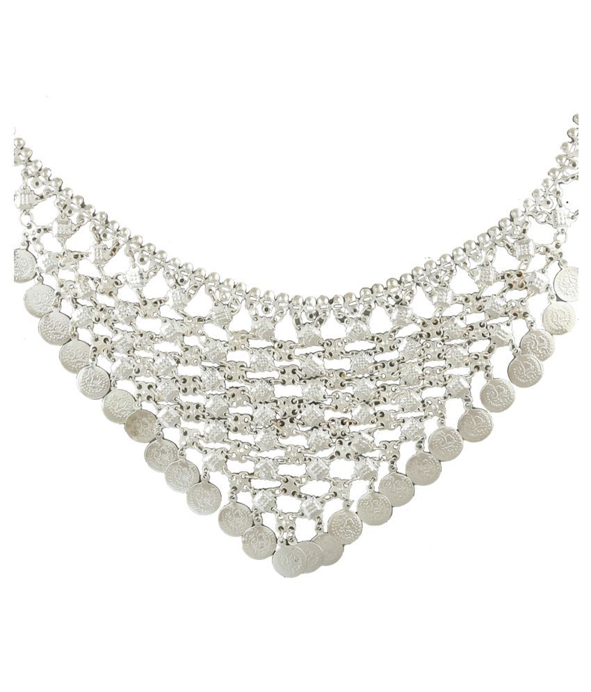 silver kamarpatta design