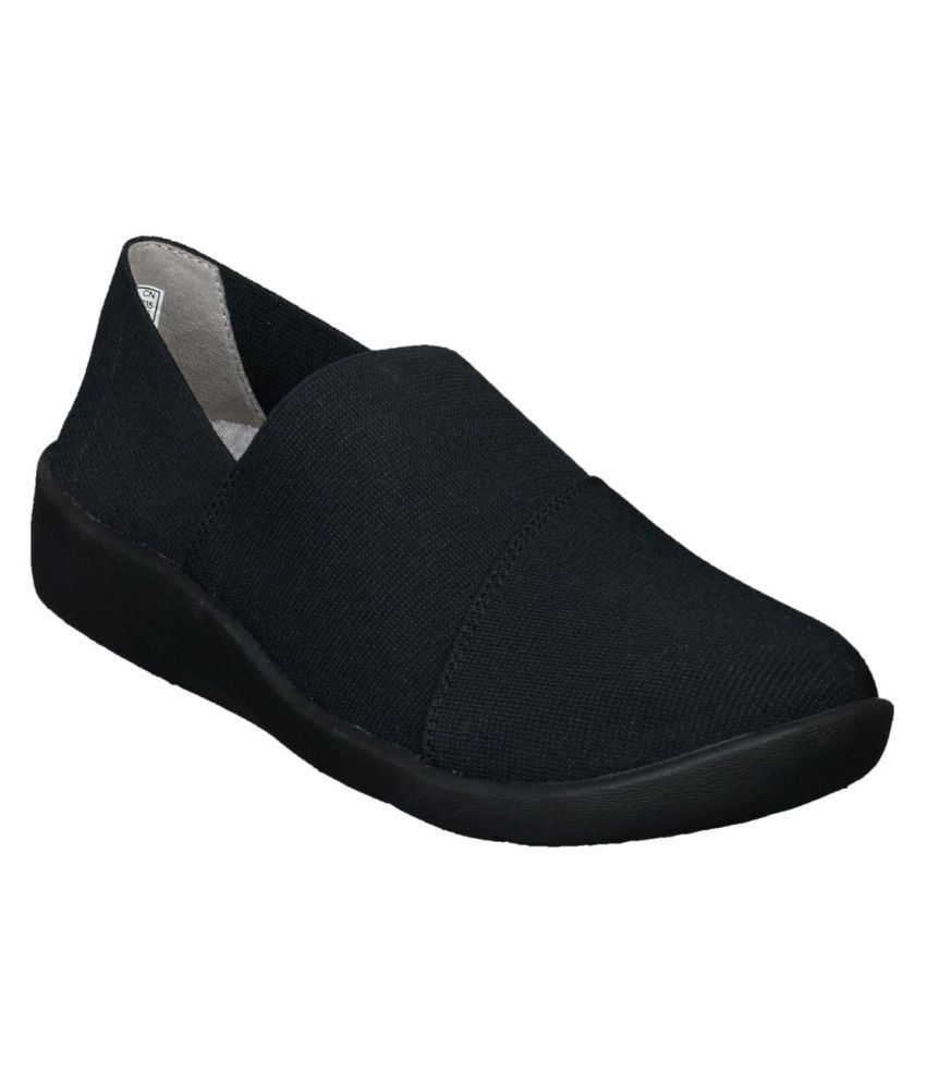 clarks casual shoes india