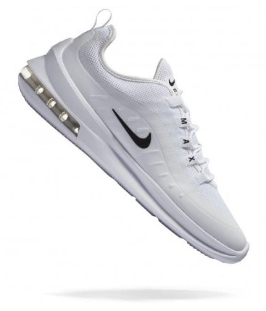 nike white running shoes snapdeal