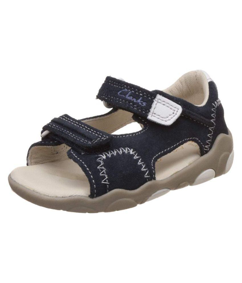 clarks clearance buzz