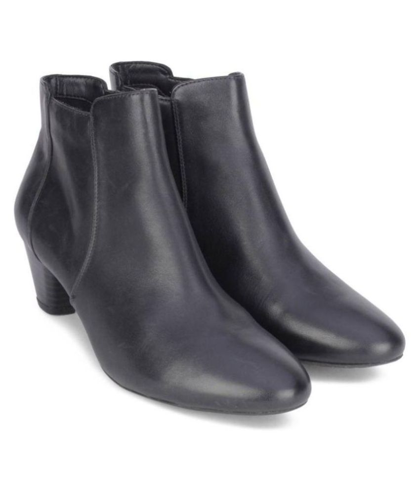 clarks trace fall ankle chelsea boots