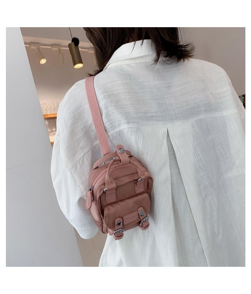 crossbody knapsack