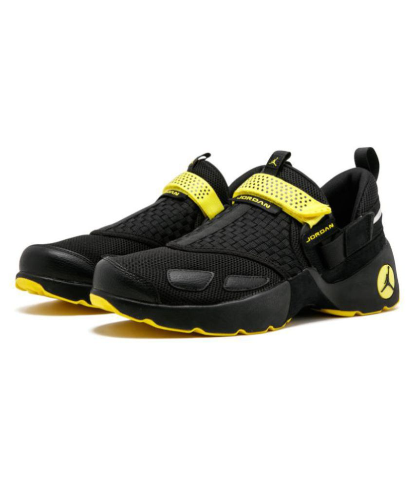 nike trunner lx