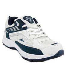 sports shoes on snapdeal