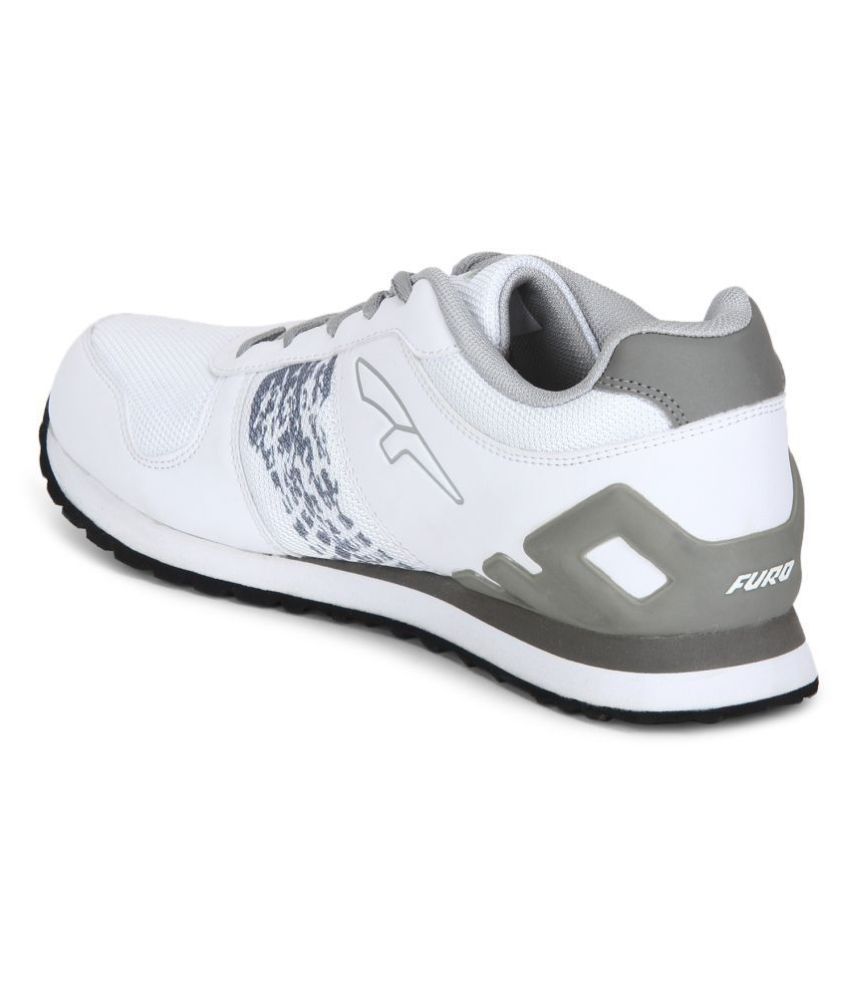 furo white shoes