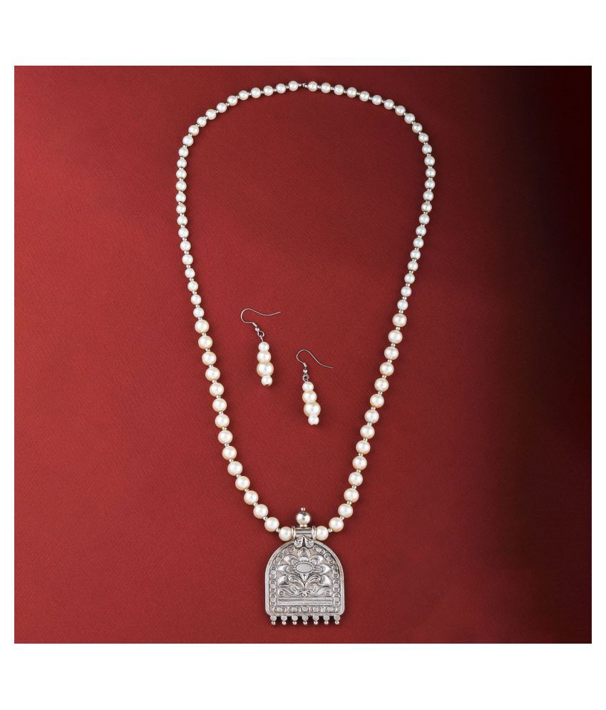     			Silver Shine Pearls Silver Contemporary Contemporary/Fashion Antique Necklaces Set