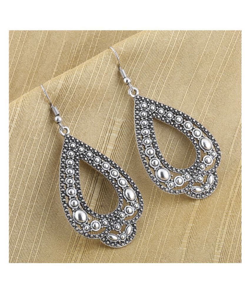     			Silver Shine Silver Droplets Carved Earrings for Women