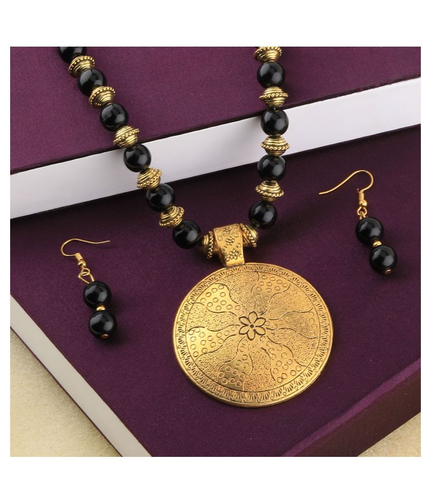     			SILVERSHINE Stylish Designer Gold Oxidised Round Pendant Black Pearl mala set for Women girl