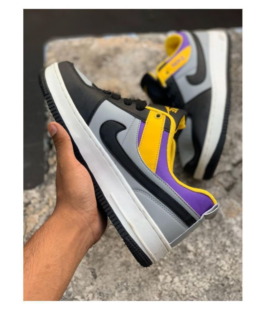 nike multi color shoes