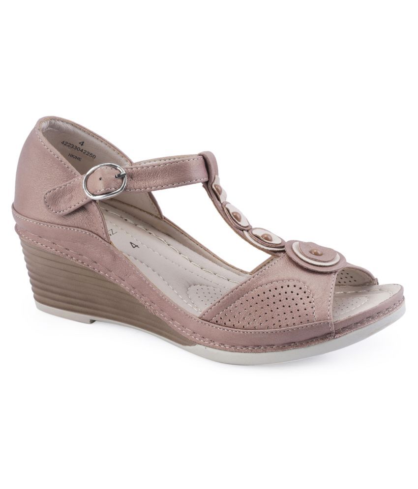 khadims high heels