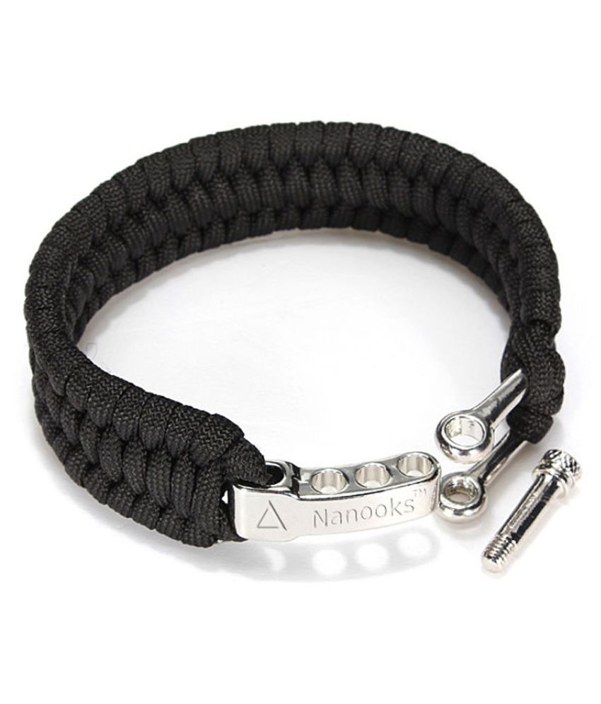 outdoor survival bracelet