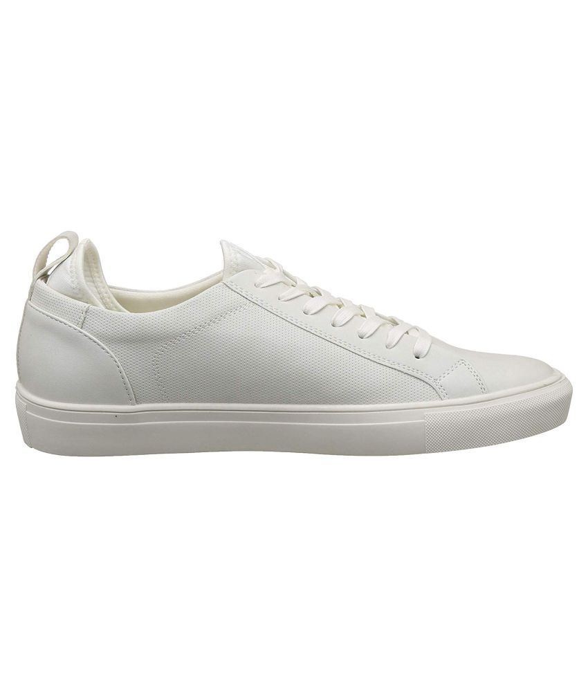bata white casual shoes