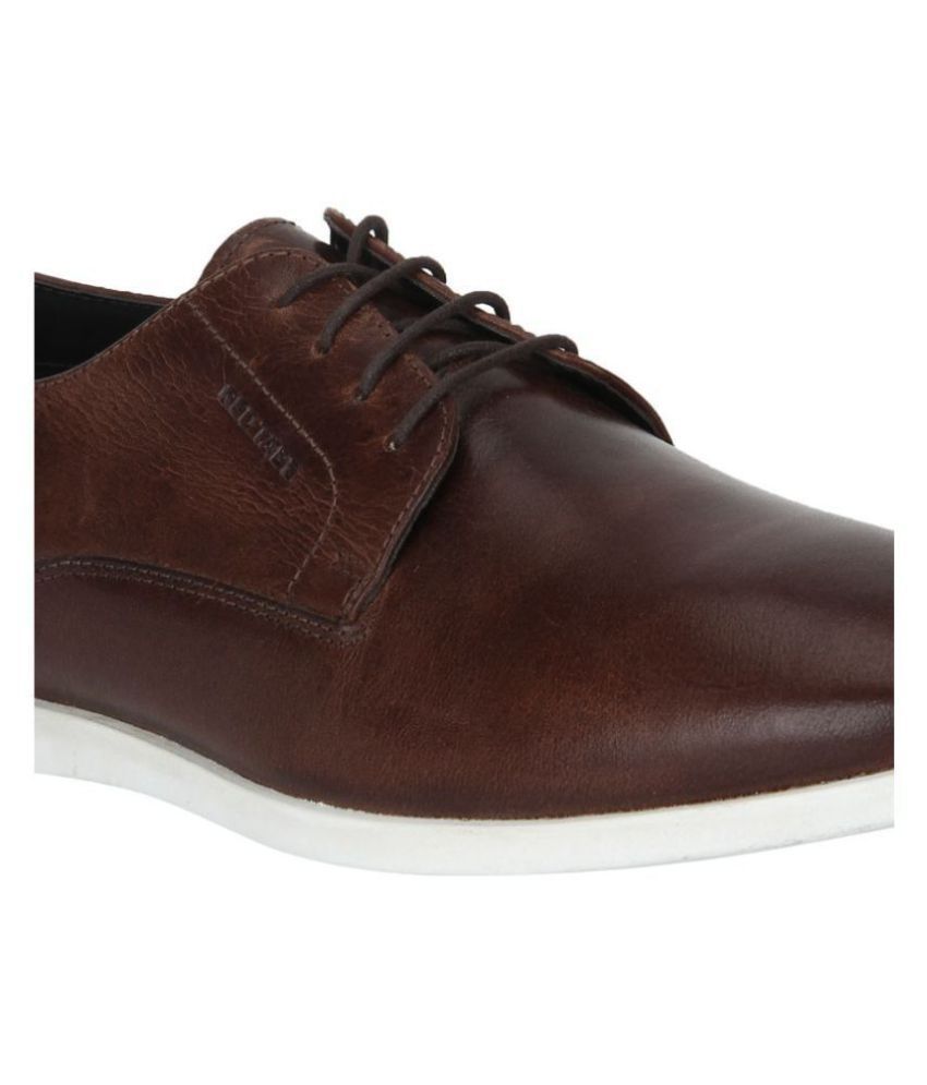 red tape brown leather sneakers