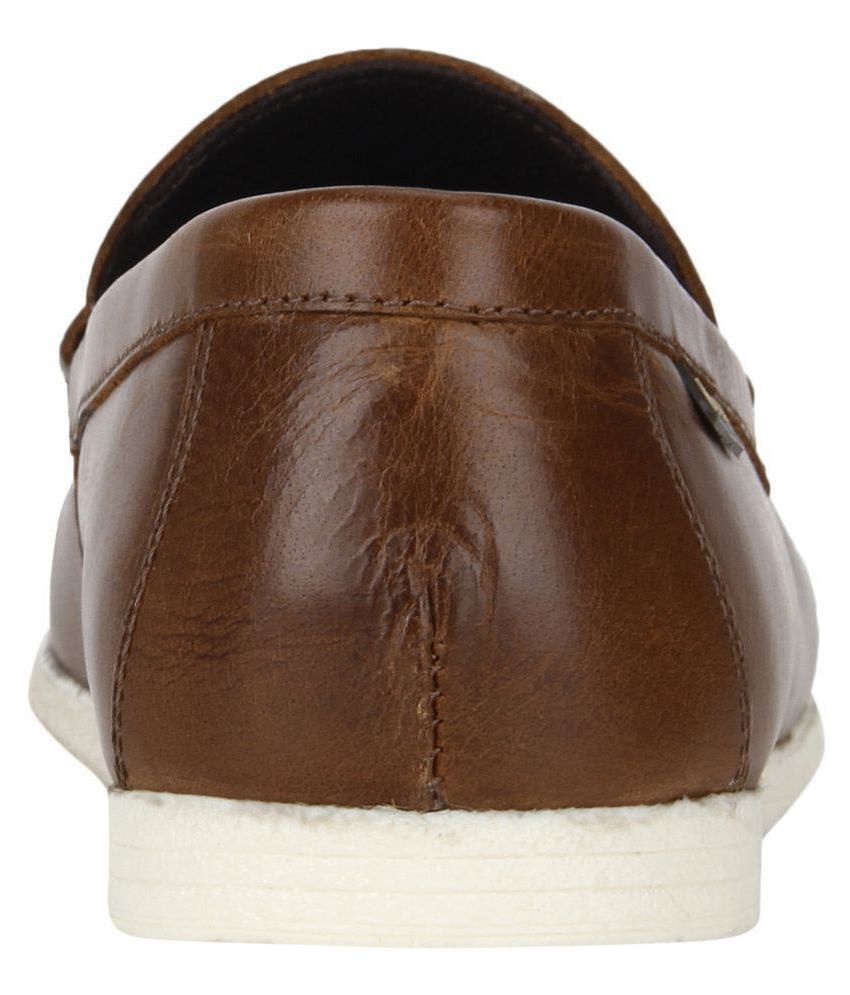 redtape brown loafers