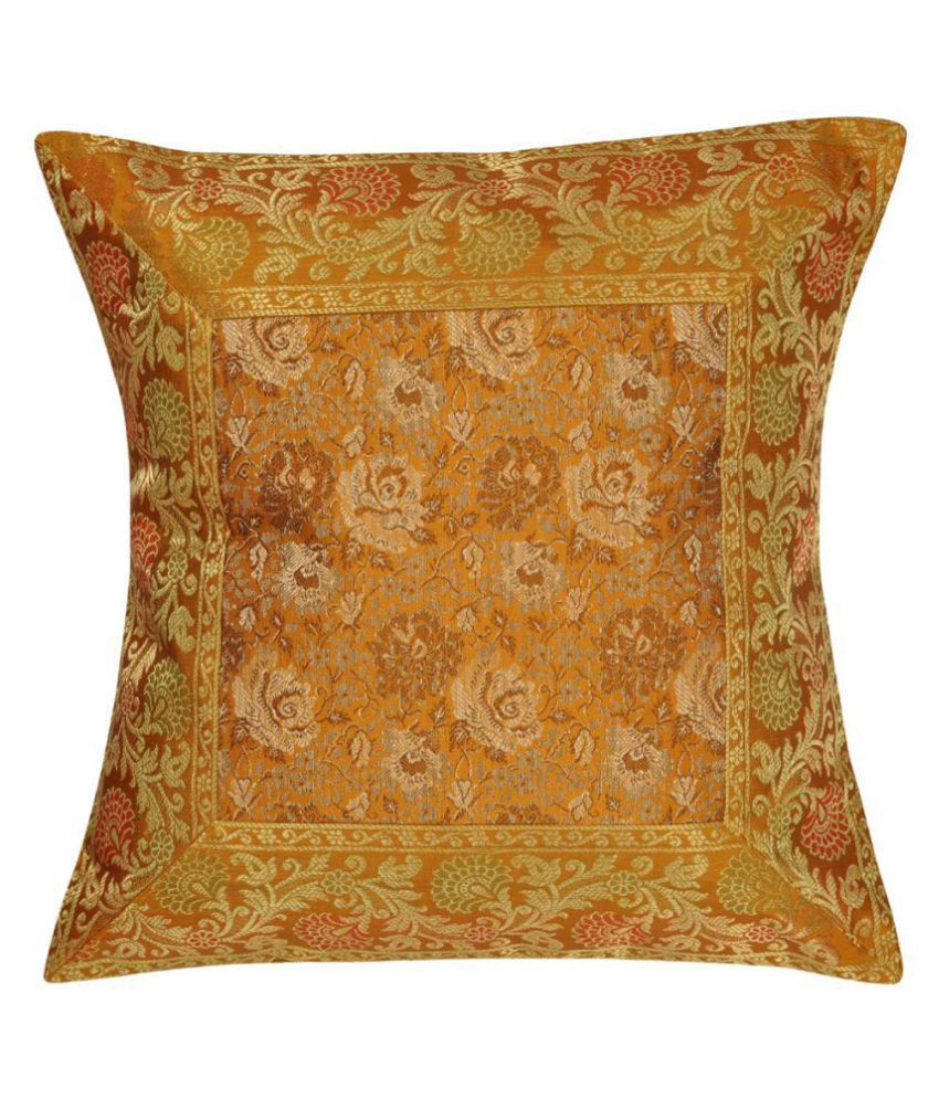 Lalhaveli Single Gold Pillow Cover