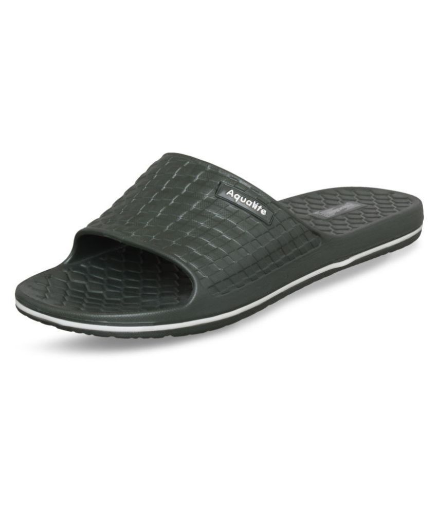 aqualite slippers crocs