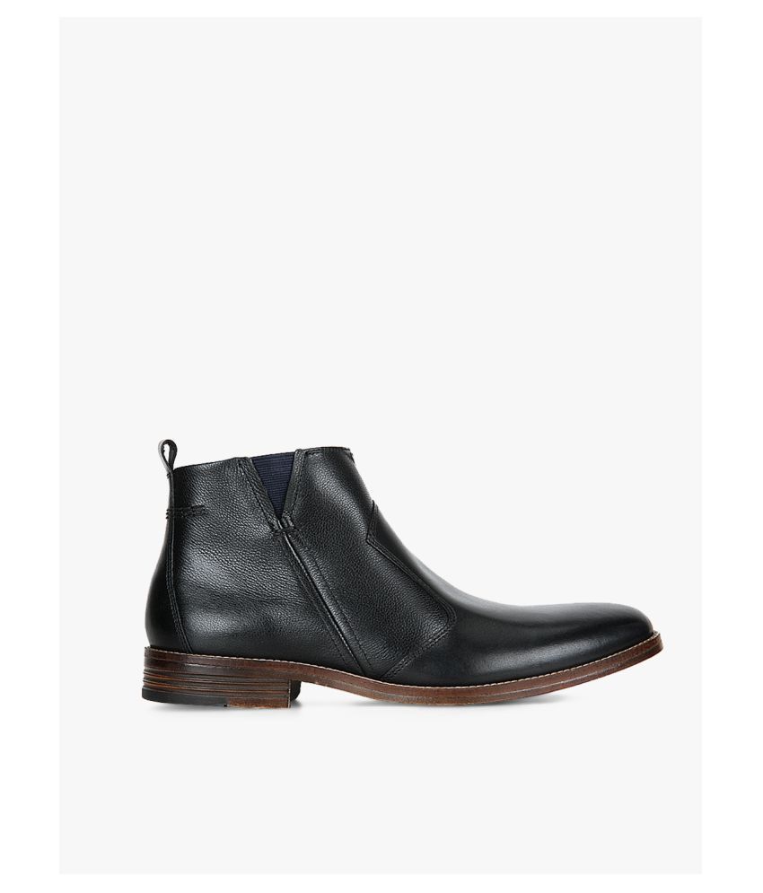 hush lucan chelsea boots
