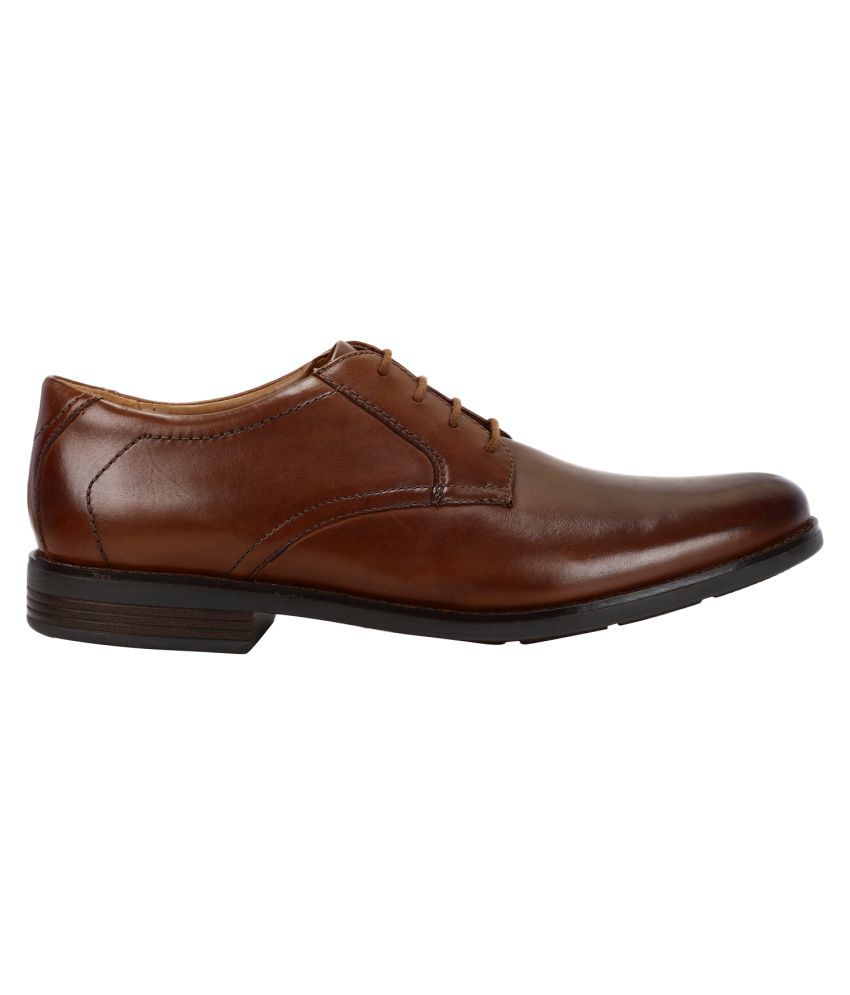 Clarks Derby Tan Formal Shoes Price in India- Buy Clarks Derby Tan ...