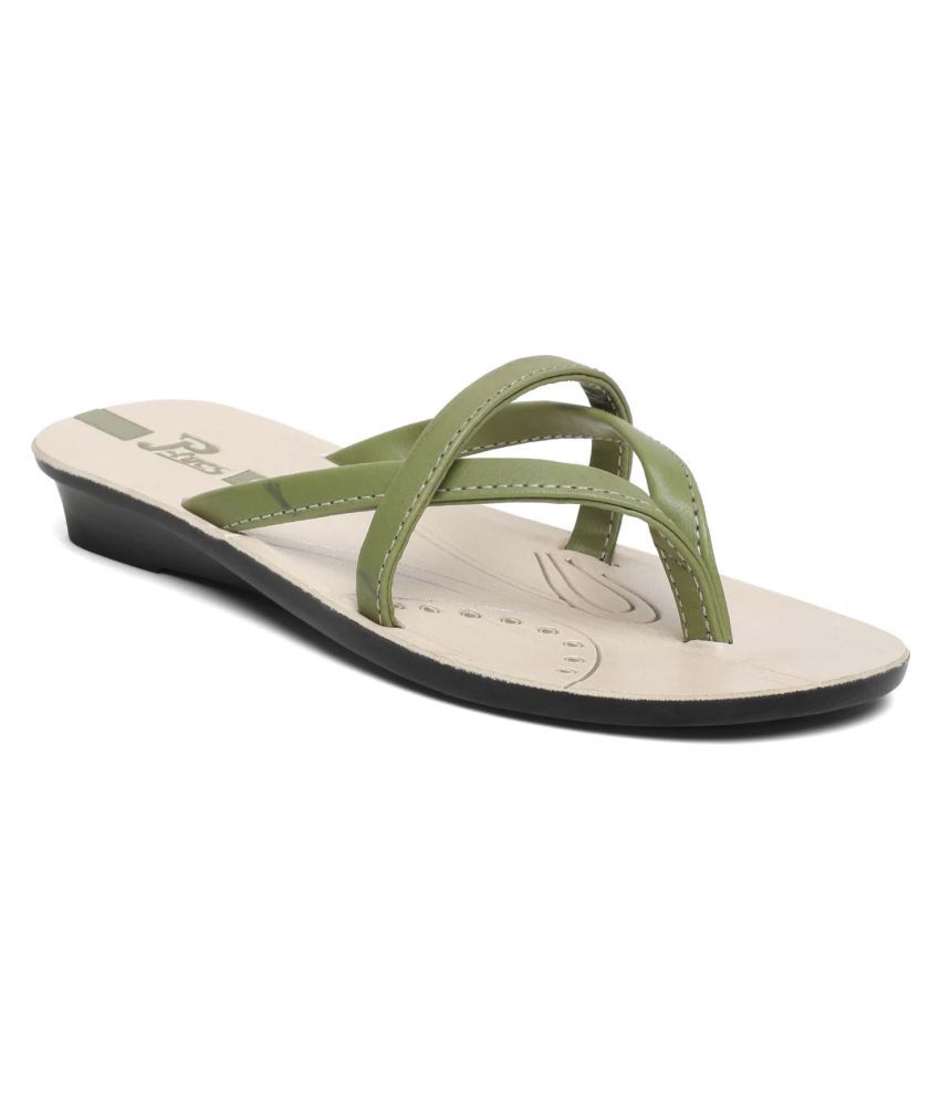 paragon sandals girl
