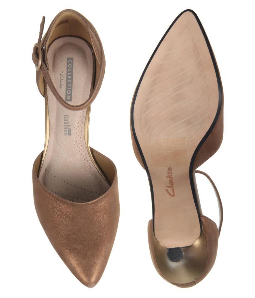 Clarks Brown Kitten Heels Price in India- Buy Clarks Brown Kitten Heels