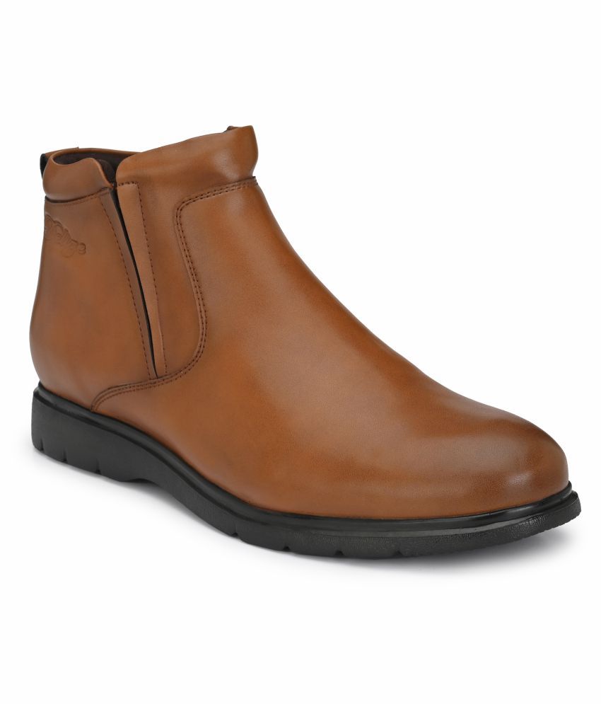 tan chukka