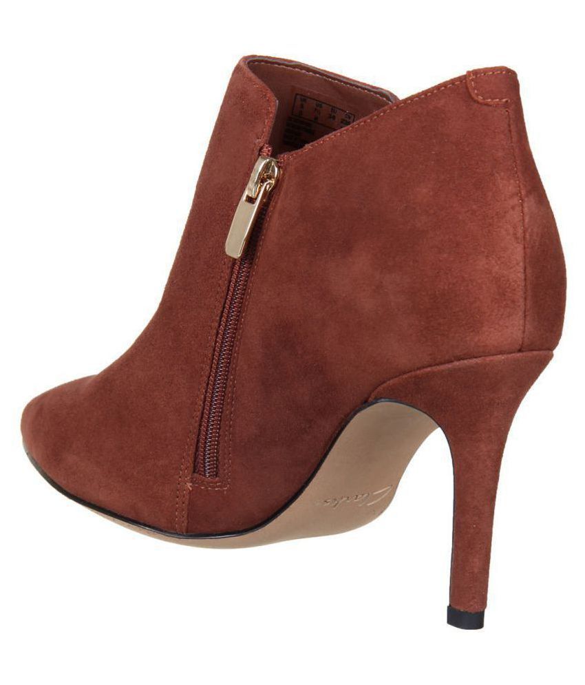 clarks tan booties