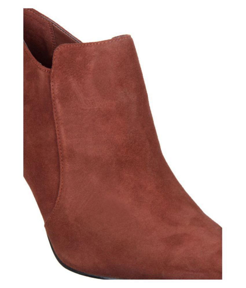 clarks tan boots ladies