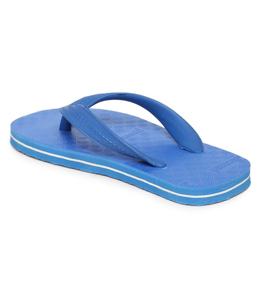 paragon blue chappal