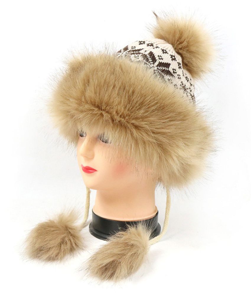 bobble hat with fur trim