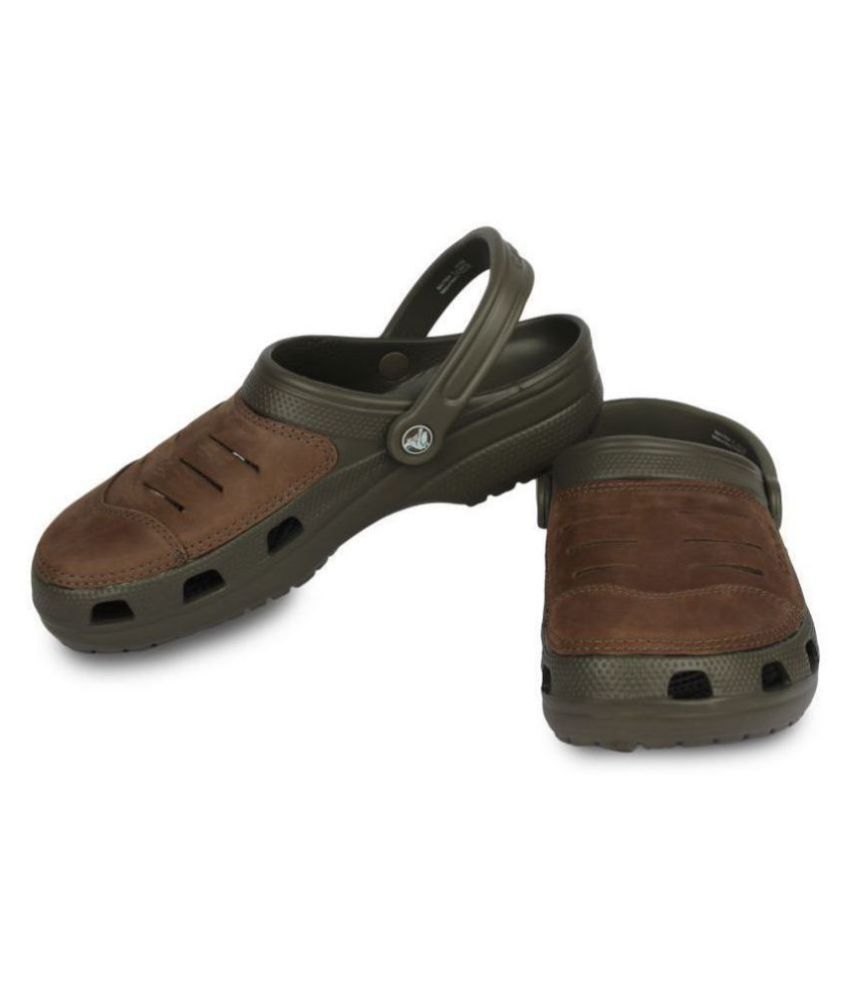 crocs brown sandals