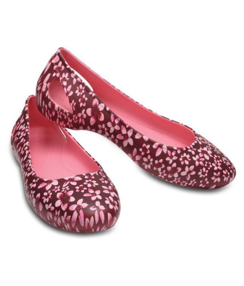 pink ballerina crocs