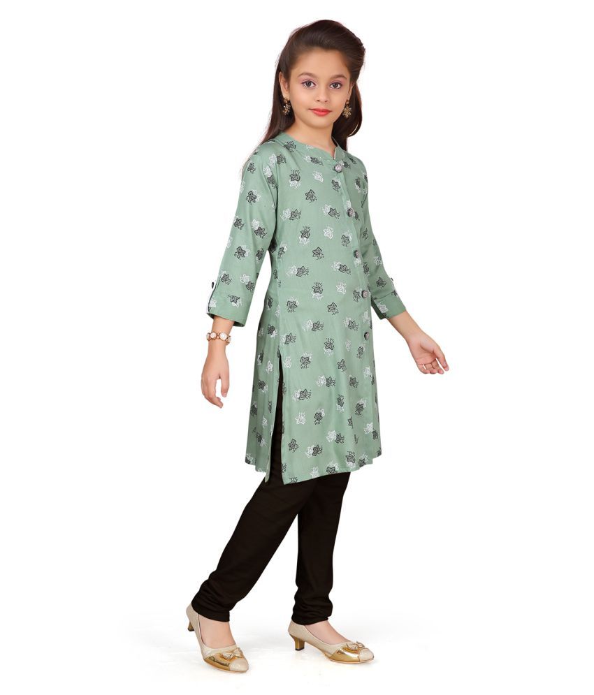 which color leggings with green kurti