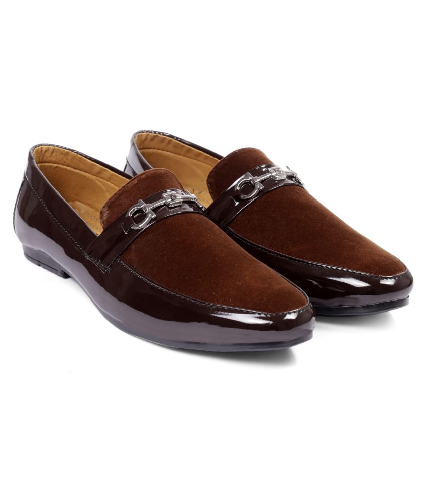     			YUVRATO BAXI Brown Loafers