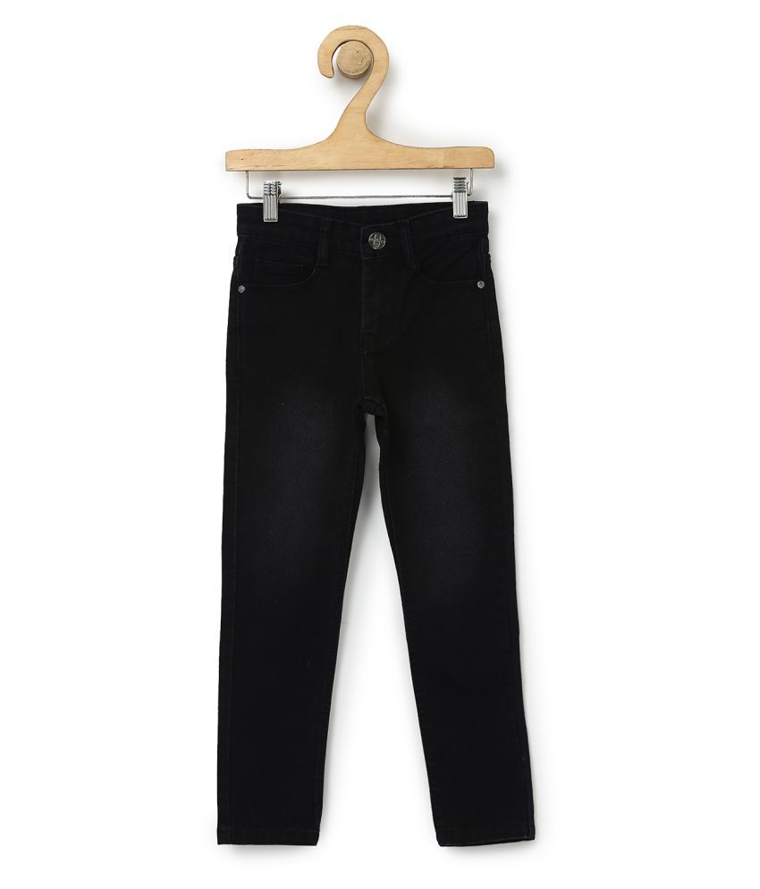 black stretchable jeans