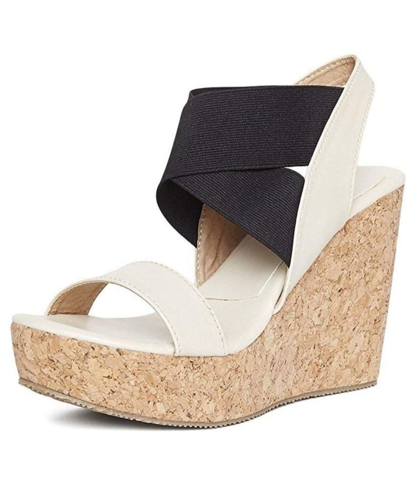 trendy platform heels