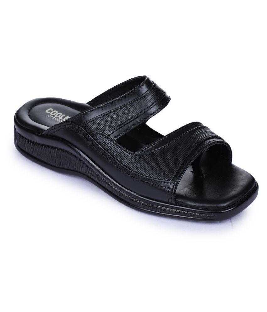     			Liberty Black Flip Flops