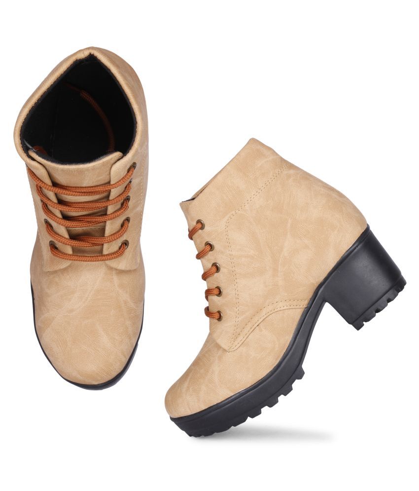 commander chunky sole boots