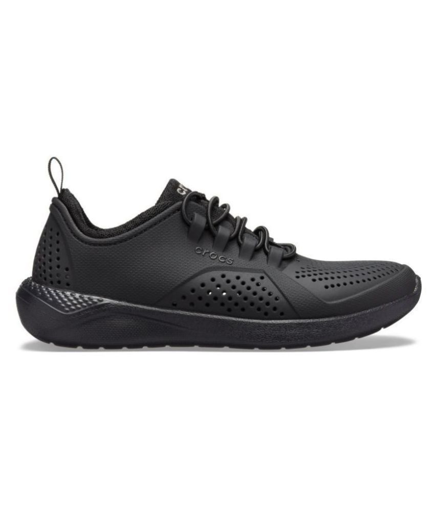 crocs pacer black