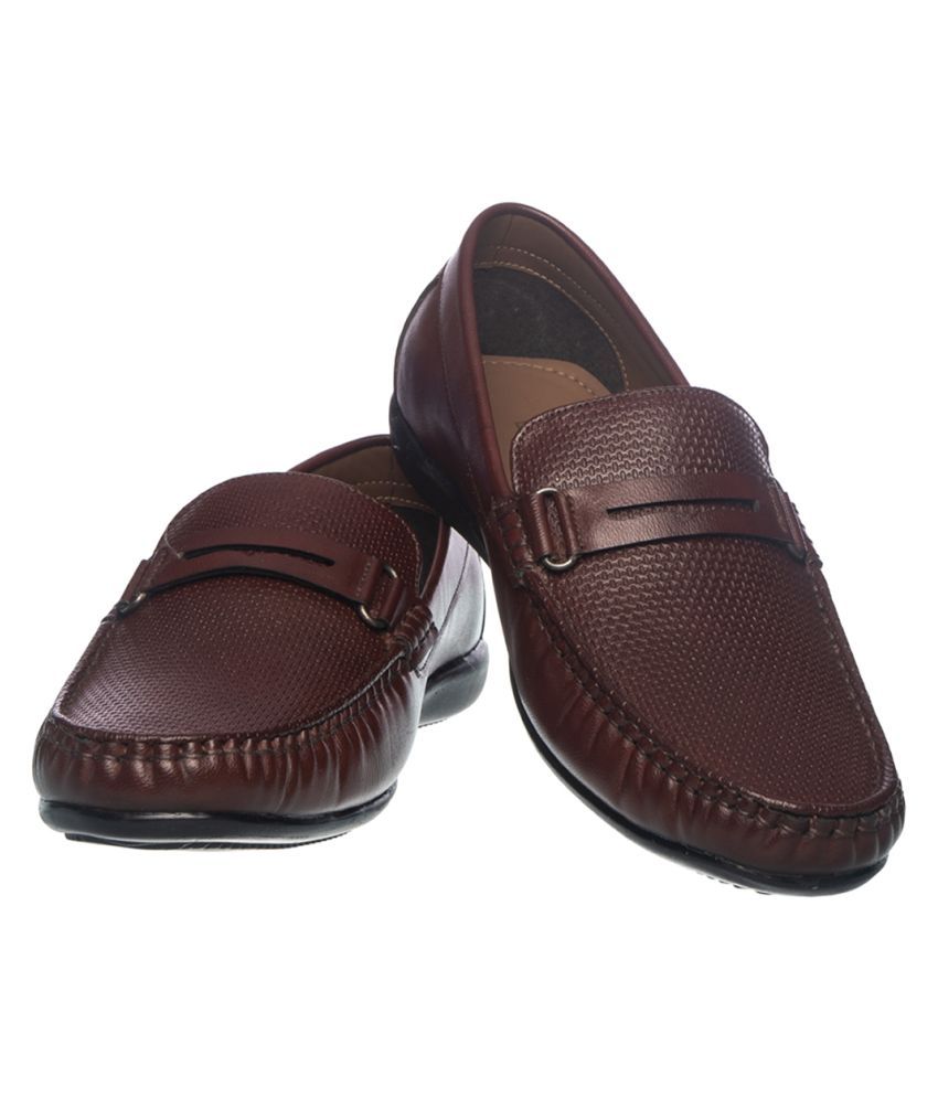crocs khadims
