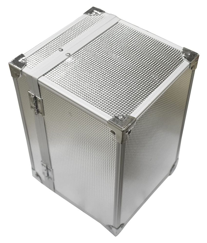 Style on Metal Cosmetics Vanity Box (Silver) Buy Style on Metal