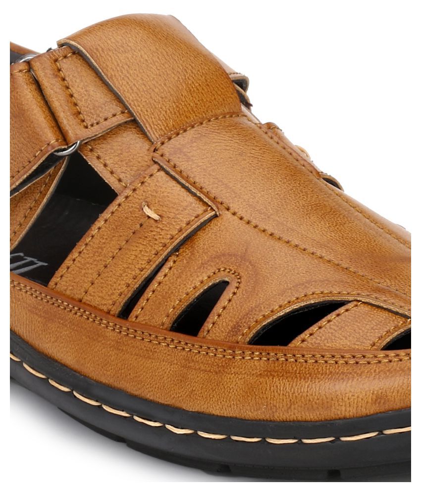 betts tan sandals