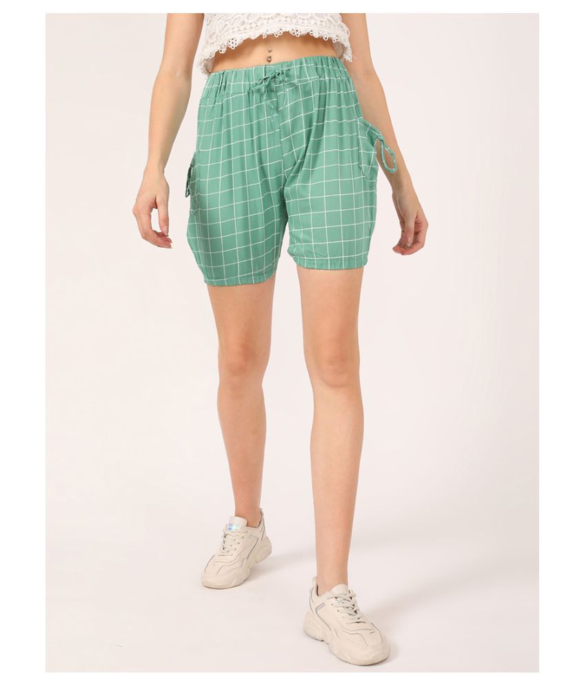 green hot pants
