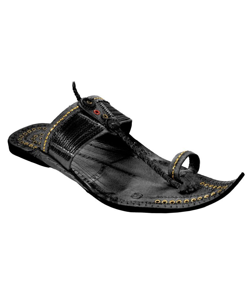 Buy PAYTAAN Black Kolhapuri Chappal 