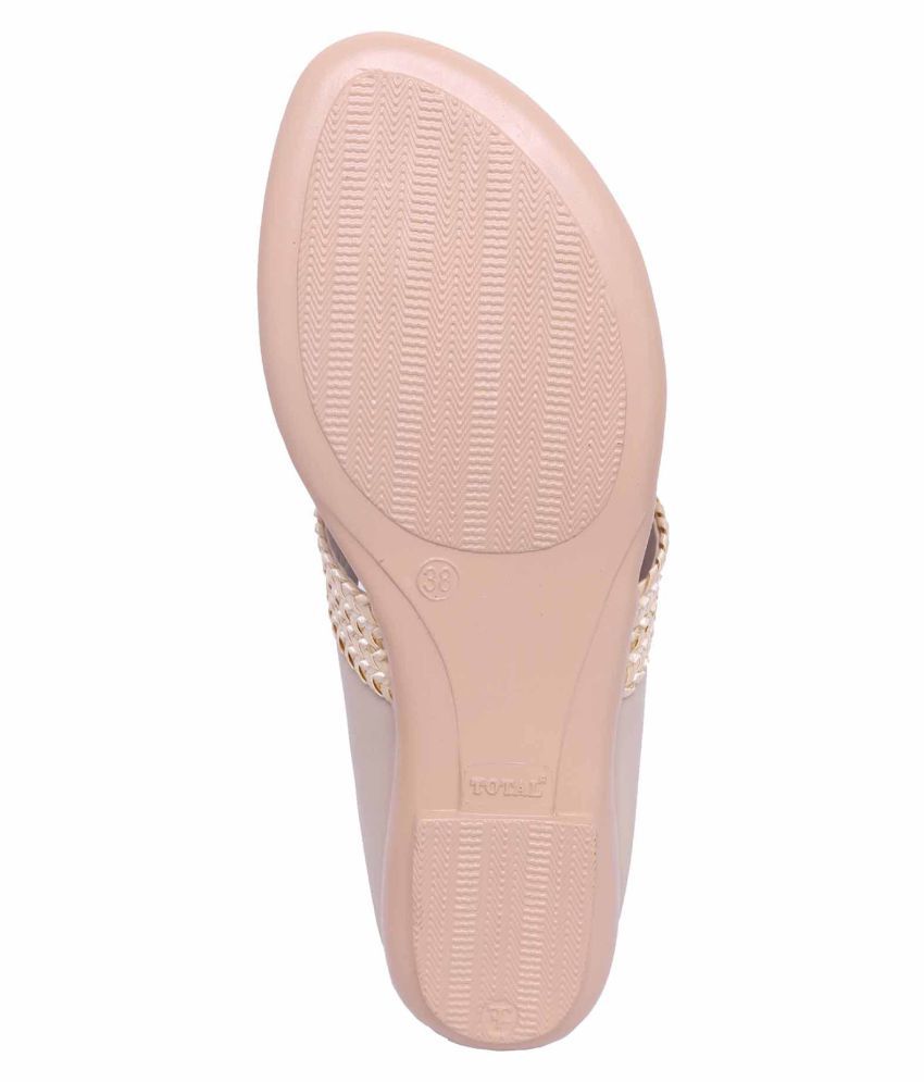 flats cream